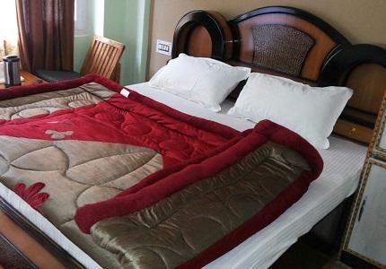 Hotel Mansarovar Banjār Extérieur photo