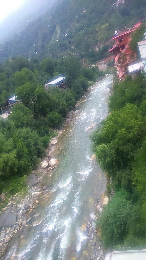 Hotel Mansarovar Banjār Extérieur photo