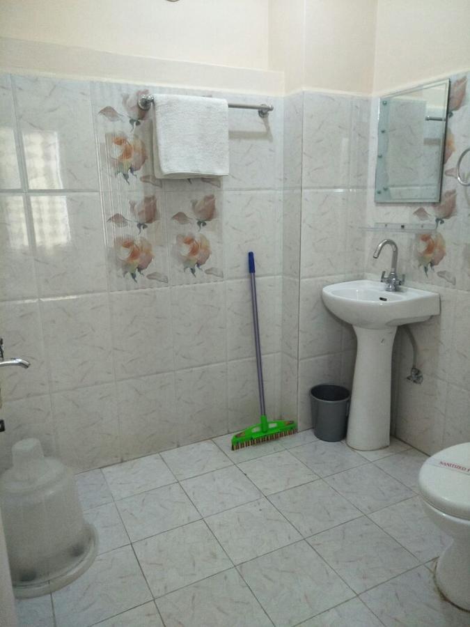 Hotel Mansarovar Banjār Extérieur photo